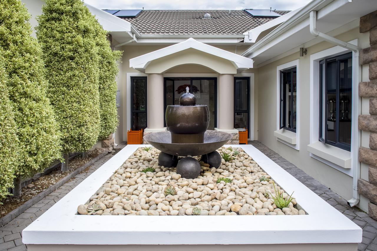 Orange Inn Knysna Extérieur photo