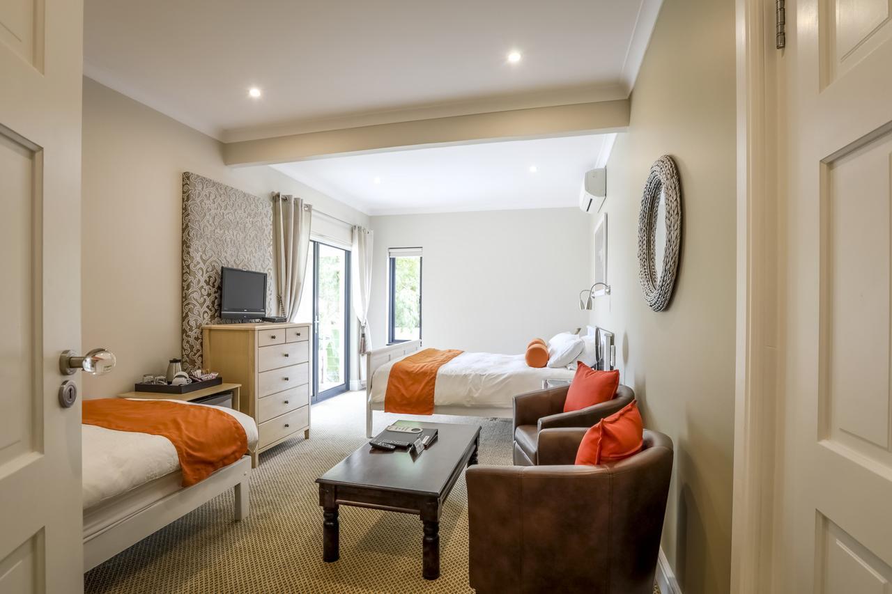 Orange Inn Knysna Extérieur photo